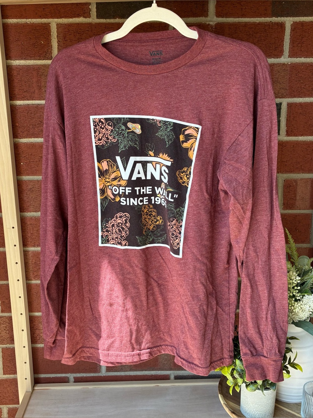 Vans Off The Wall Shirt Floral Long-Sleeve Graphic Print Maroon Size
Medium